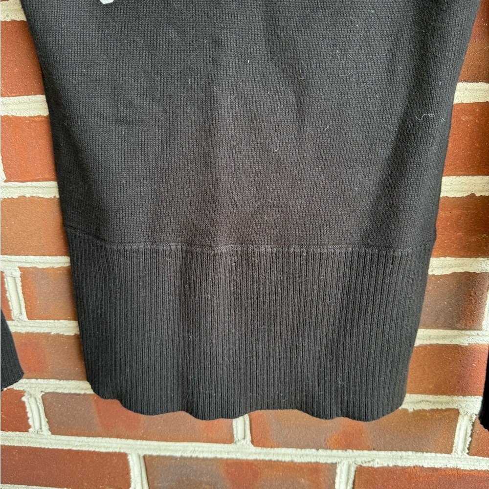 DKNY Y2K Black Long Sleeve V-Neck Top - Picture 6 of 8